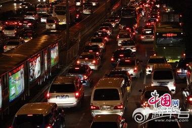 柳州堵车爆料最新视频,最新视频曝光!  第2张 柳州堵车爆料最新视频,最新视频曝光!  第2张