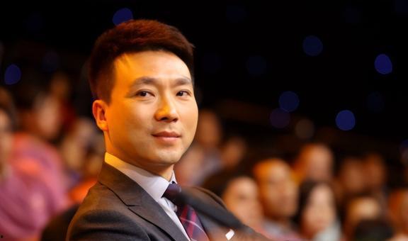 天涯爆料康辉简介视频大全,揭秘康辉简介视频背后的故事  第3张 天涯爆料康辉简介视频大全,揭秘康辉简介视频背后的故事  第3张