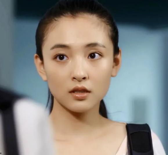 娱乐圈吃瓜头像图片女,揭秘明星背后的故事  第2张 娱乐圈吃瓜头像图片女,揭秘明星背后的故事  第2张